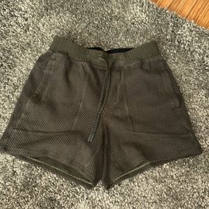 Lululemon At East Shorts 5’ inseam
